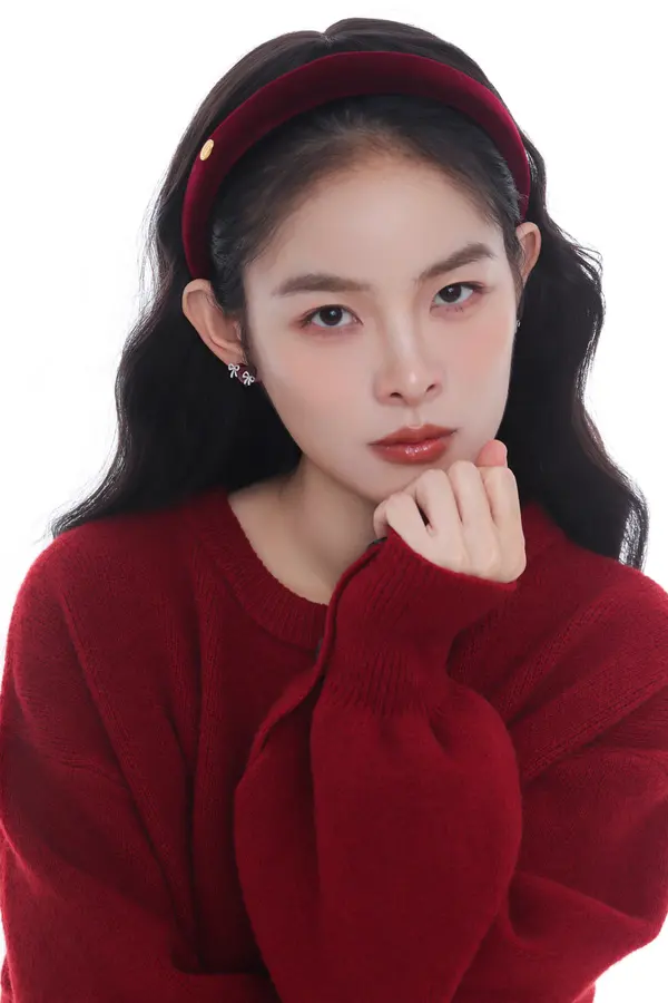 Velvet Padded Headband - Gold-Accent Hairband product image 6