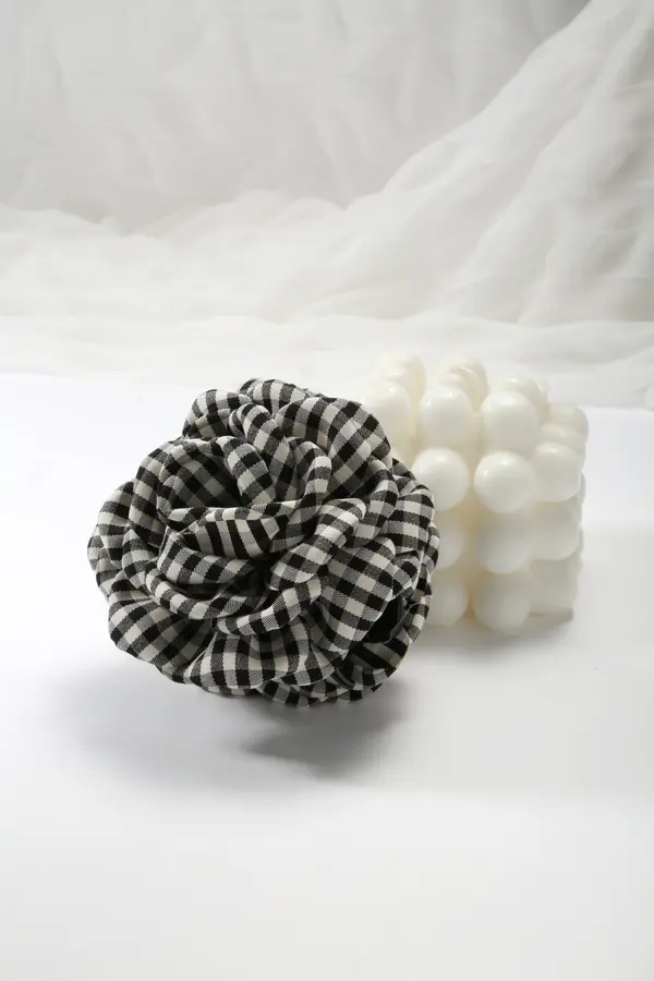 Gingham Rosette Claw Clip - Fabric Hair Clip product image 4