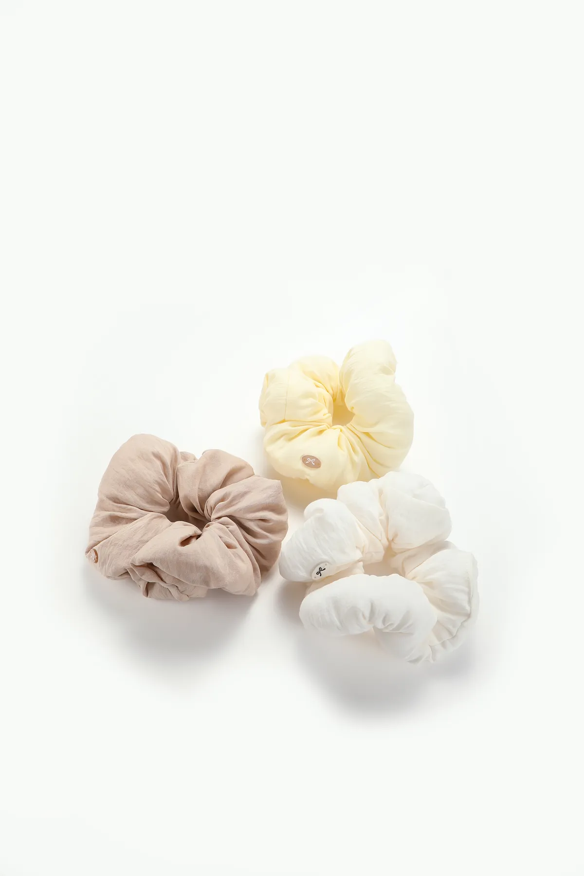White Floral Scrunchie - Pink-Trim Hair Tie product image 4