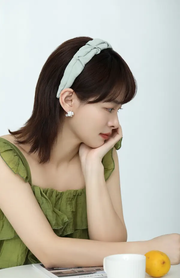 Buttercream Ruched Headband - Wide Soft Band product image 5