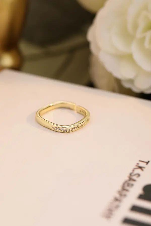 Gift-Ready Ring