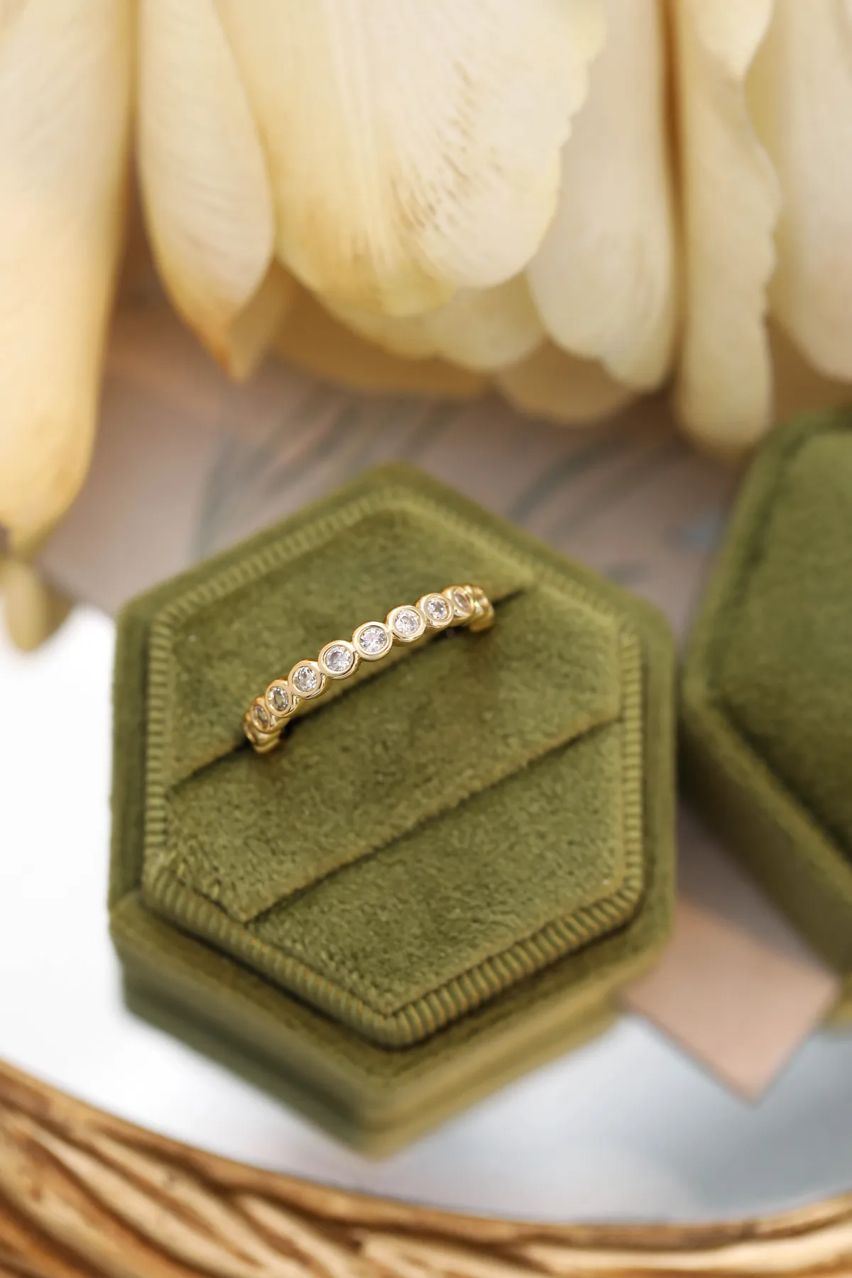 Easy Wear Ring