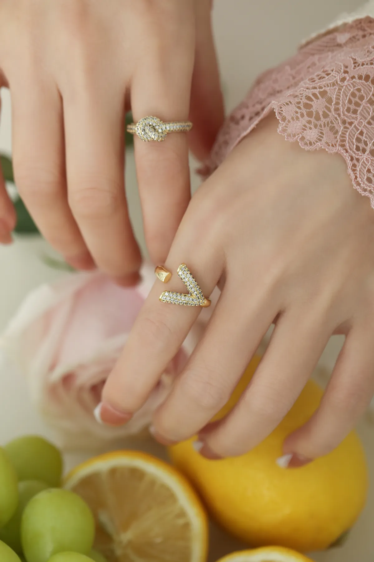 Classic Minimalist Ring – Everyday Elegance