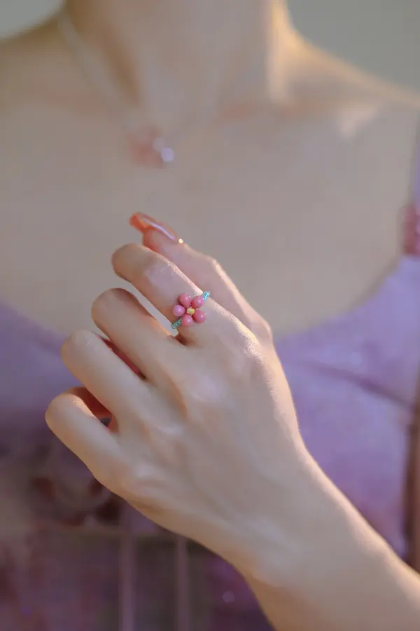 Soft Glow Ring