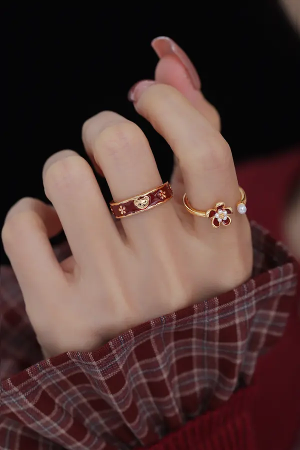 Polished Daily Ring