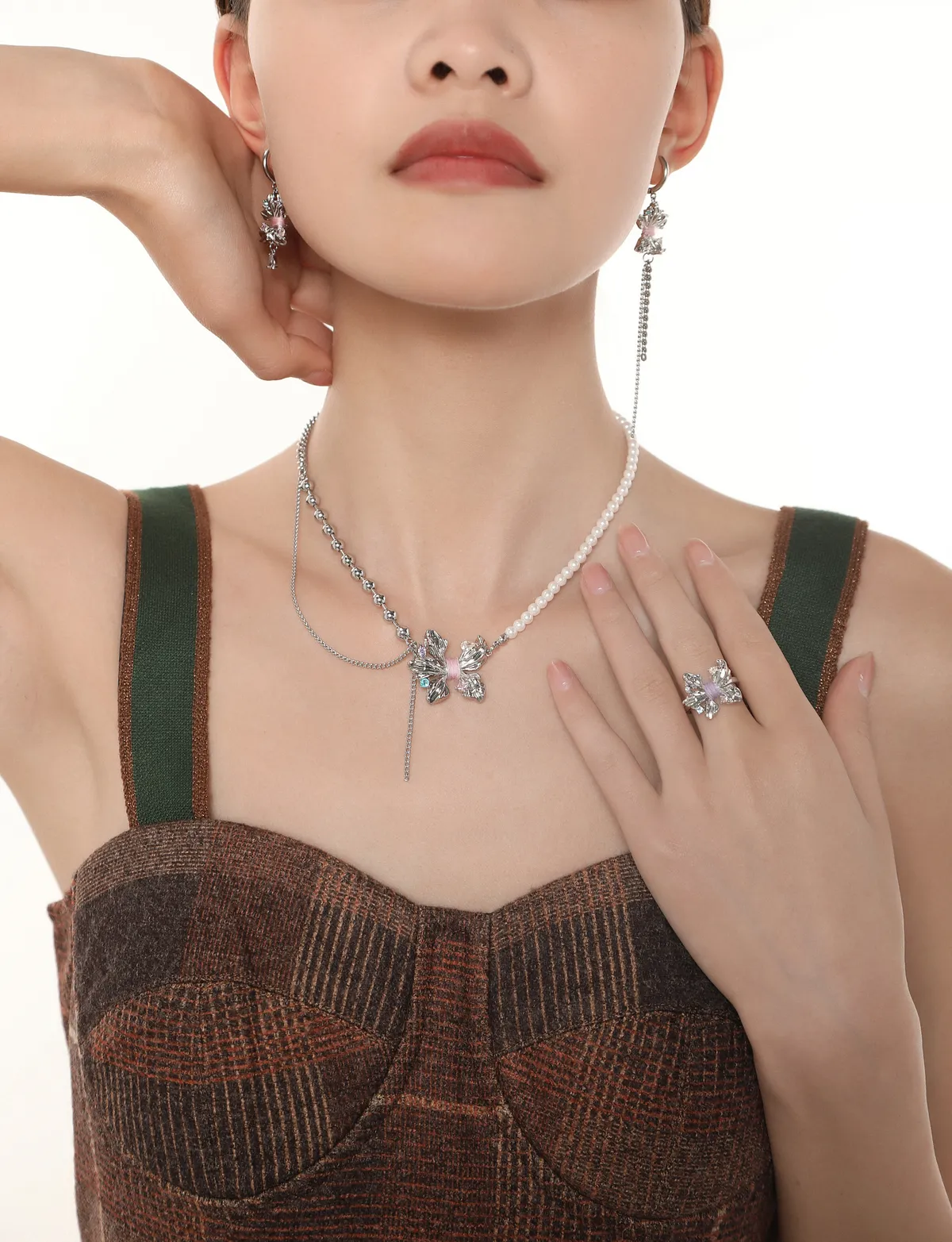 Soft Shine Necklace