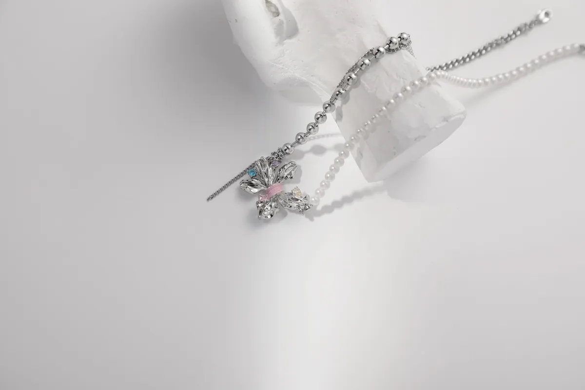 Soft Shine Necklace