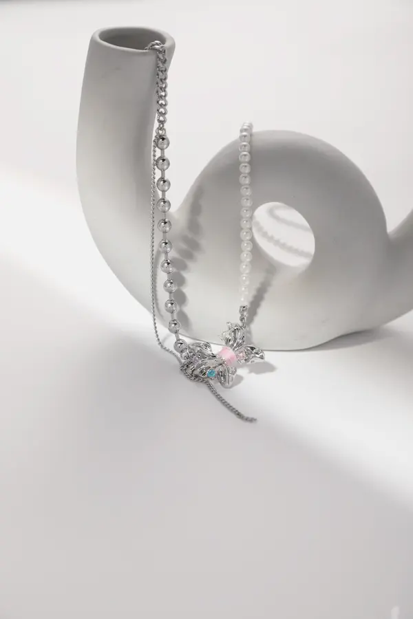 Soft Shine Necklace