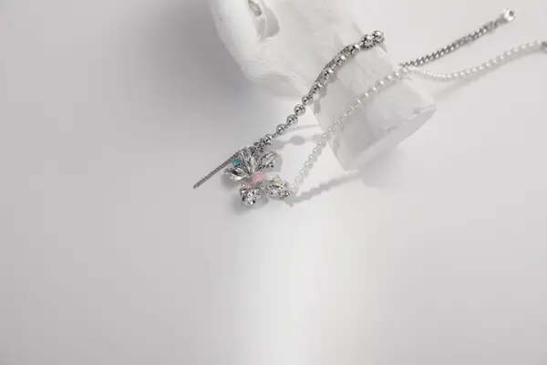 Soft Shine Necklace