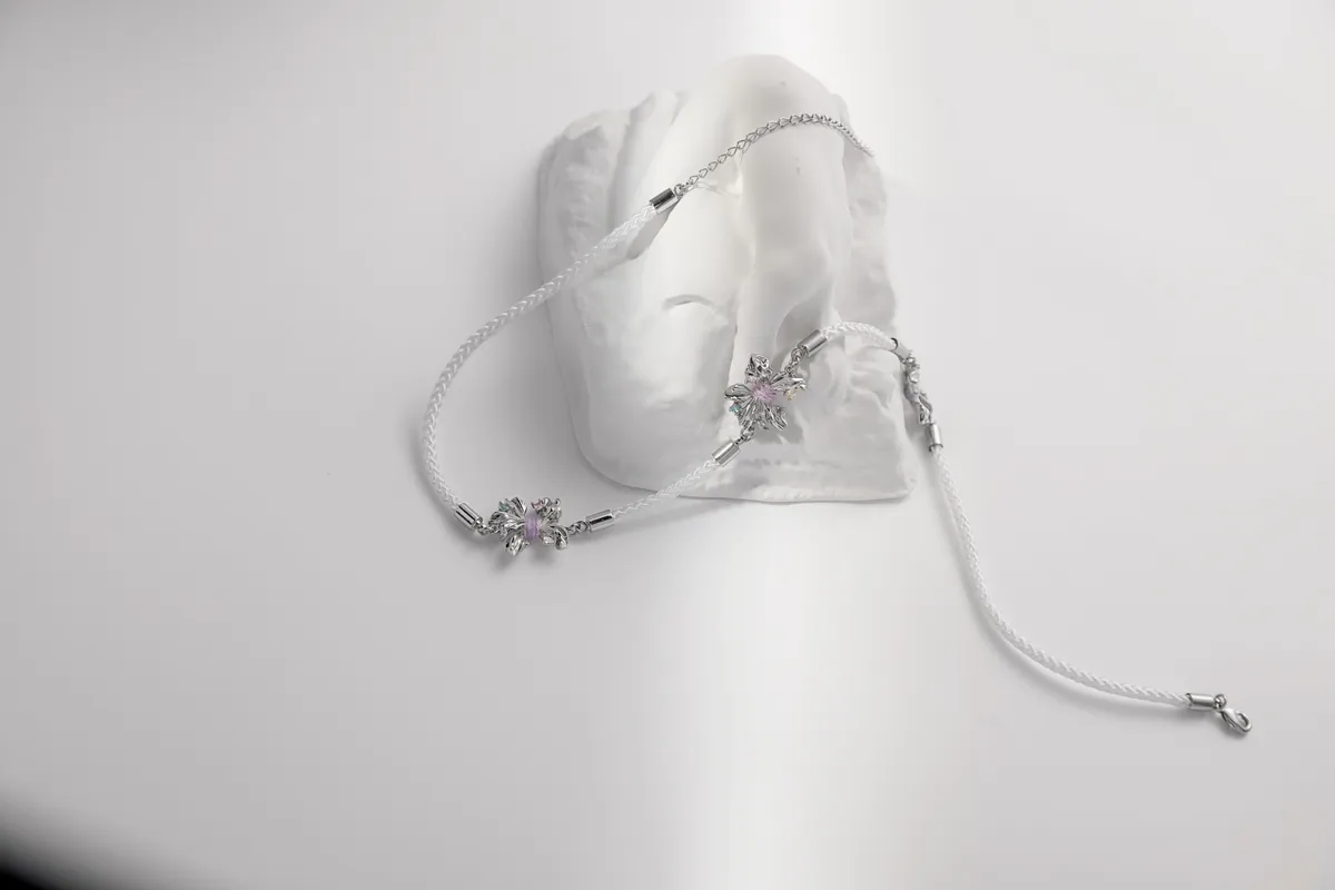 Light Layer Necklace