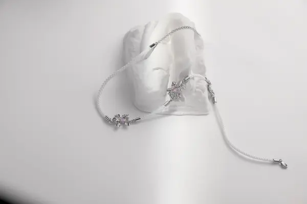 Light Layer Necklace