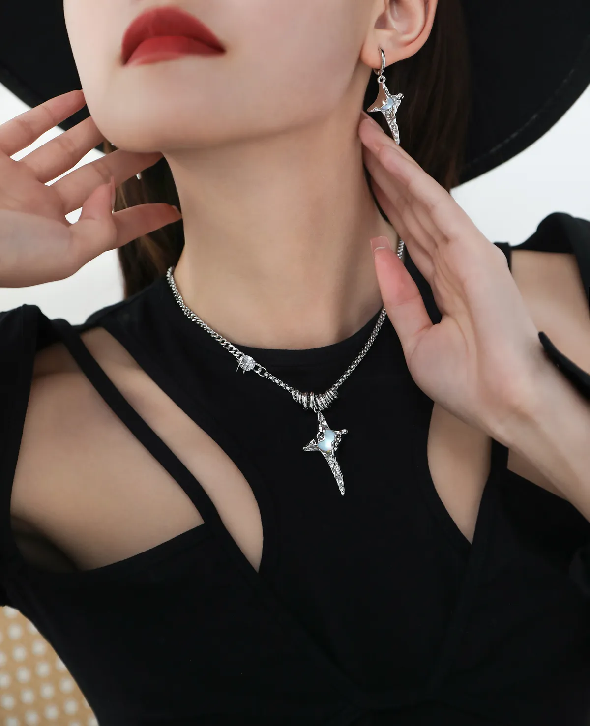 Polished Pendant Necklace