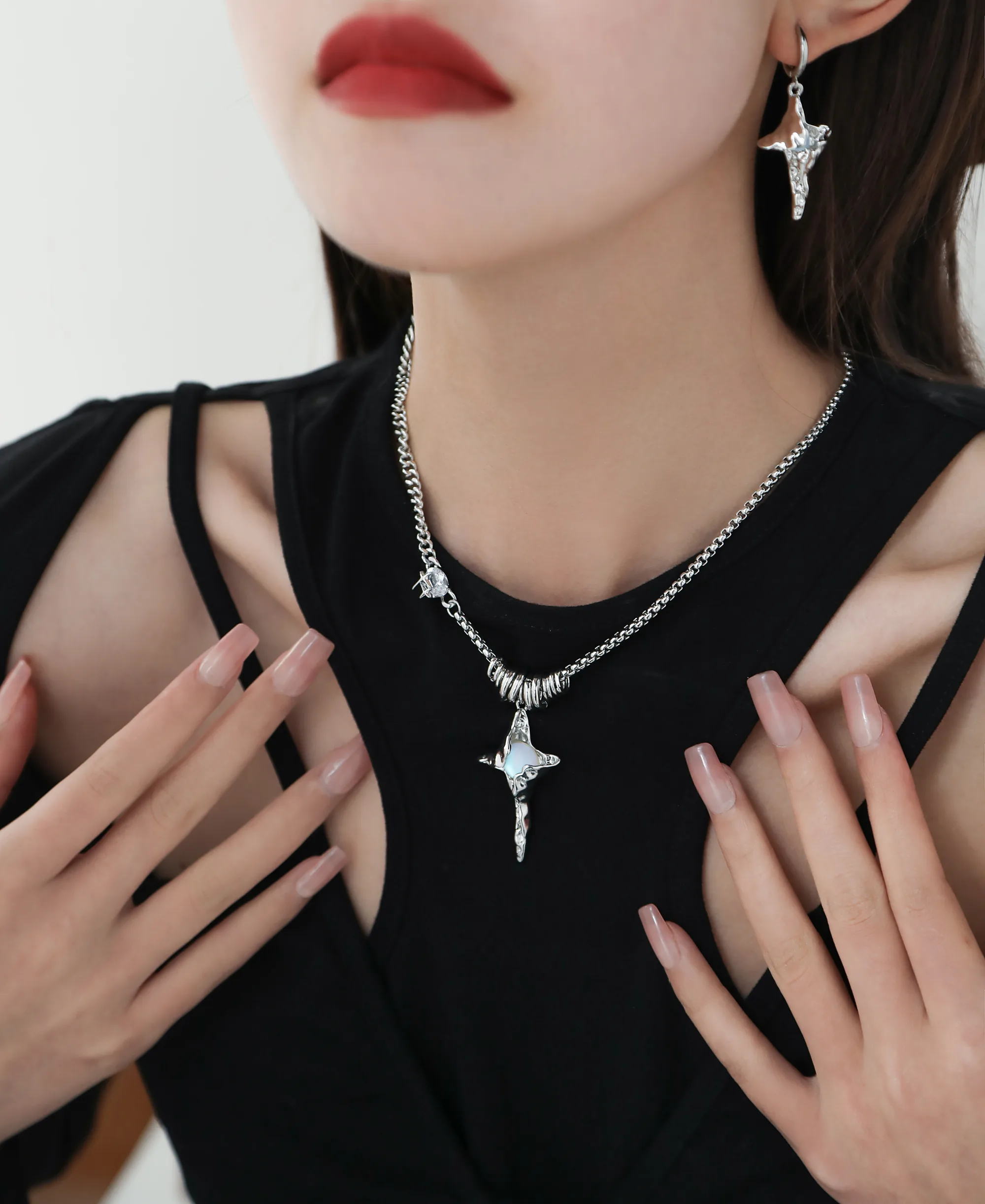 Polished Pendant Necklace
