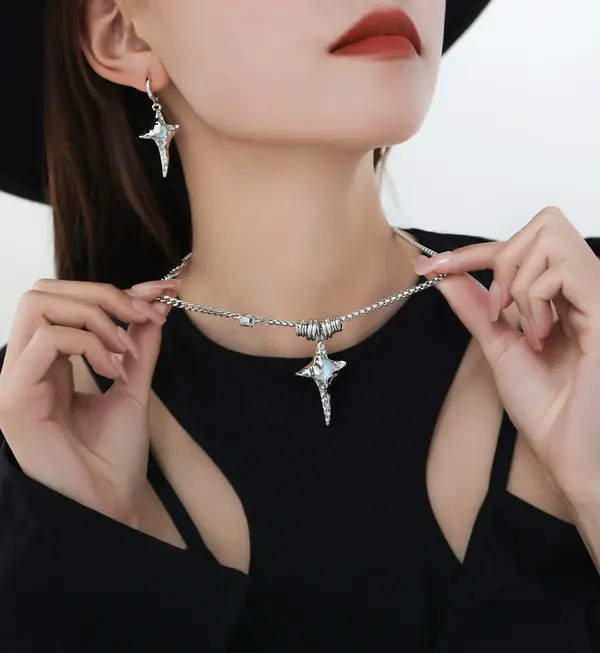 Polished Pendant Necklace